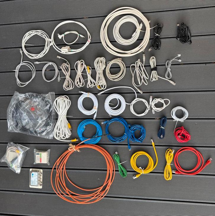 Gratis voor 6 pack leffe blond; grote verzameling kabels, Computers en Software, Pc- en Netwerkkabels, Nieuw, Ophalen