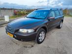 Volvo XC70 2.4T 4X4 AUT 2000 Youngtimer 270.000km NIEUWE APK, Auto's, Automaat, 1800 kg, Zwart, Bruin