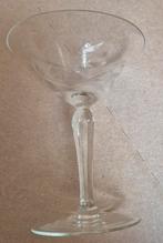 Vintage Champagneglas met Gravure, Antiek en Kunst, Antiek | Glas en Kristal, Ophalen of Verzenden