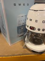 SMEG Koffiezetapparaat DCF02WHEU wit, gebruikt door retour, Info@mystore.nl, Verzenden, 10 kopjes of meer, Koffiemachine
