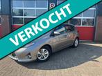Toyota Auris 1.8 Hybrid Aspiration, trekhaak,, Euro 5, 4 cilinders, Origineel Nederlands, Bedrijf