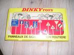 Dinky Toys 593 verkeersborden, Ophalen of Verzenden