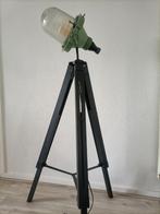 Vintage groene Sovjet bunkerlamp op statief (Sovjet-Unie)., Huis en Inrichting, Ophalen of Verzenden, Zo goed als nieuw, Industrieel