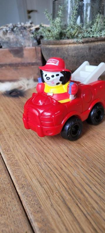 fisher price little people brandweerwagen + -man (hondje) beschikbaar voor biedingen
