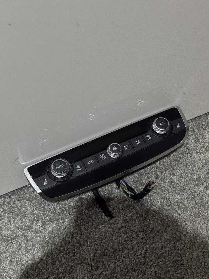 Audi A3 e-tron climate control bedieningspaneel, Auto-onderdelen, Dashboard en Schakelaars, Audi, Gebruikt, Ophalen of Verzenden