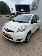 Toyota Yaris 1.0 12V Vvt-i Acces 5DR Terra 2011 Wit, Voorwielaandrijving, 750 kg, Wit, Bedrijf