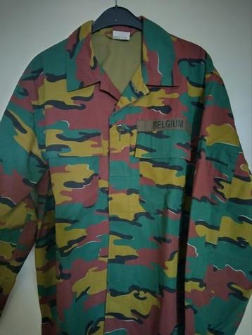 Belgische Leger Camouflage Uitrusting beschikbaar voor biedingen