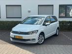 Volkswagen Touran 1.4 TSI 110KW/150PK 7-DSG 2016 Wit NAP, 74 €/maand, 4 cilinders, Wit, Origineel Nederlands