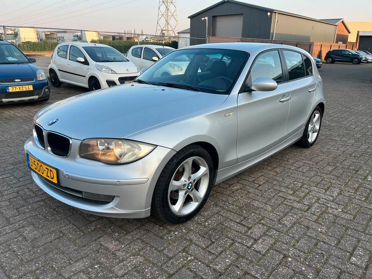 BMW 1-Serie 1.6 116I 5DR 2007 Grijs, Auto's, BMW, Bedrijf, 1-Serie, ABS, Airbags, Airconditioning, Boordcomputer, Centrale vergrendeling