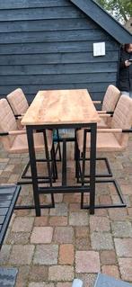 Mango bartafel met 4 hoge stoelen, Huis en Inrichting, Ophalen, 100 tot 150 cm, 50 tot 100 cm, Zo goed als nieuw