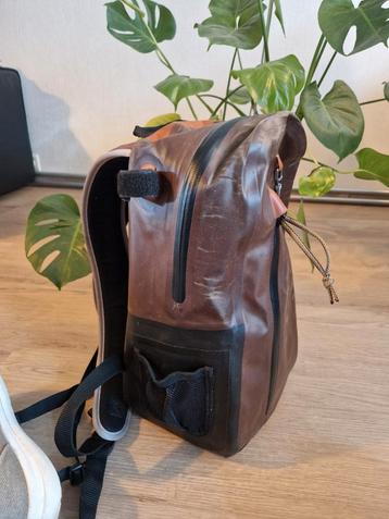 W6 Wading Backpack beschikbaar voor biedingen