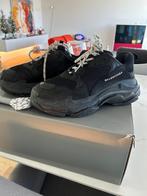 Balenciaga triple S, Ophalen of Verzenden, Zo goed als nieuw, Sneakers of Gympen, Zwart