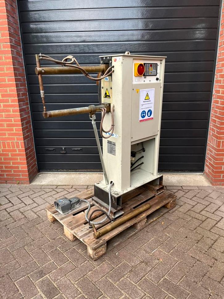 Tecna 4622N puntlasmachine met koelsysteem, Doe-het-zelf en Verbouw, Gereedschap | Lasapparaten, Gebruikt, Overige typen, 150 tot 250 ampère