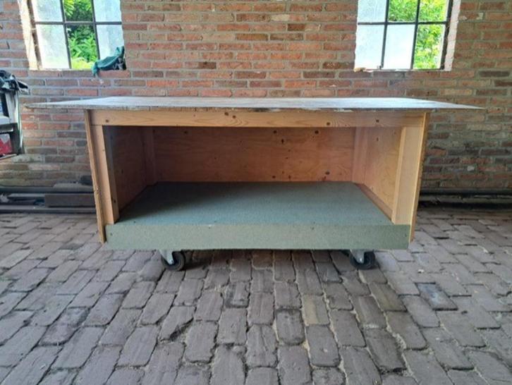 Stevige mobiele houten werkbank met veel opbergruimte, Doe-het-zelf en Verbouw, Werkbanken, Gebruikt, 170 cm of meer, Ophalen