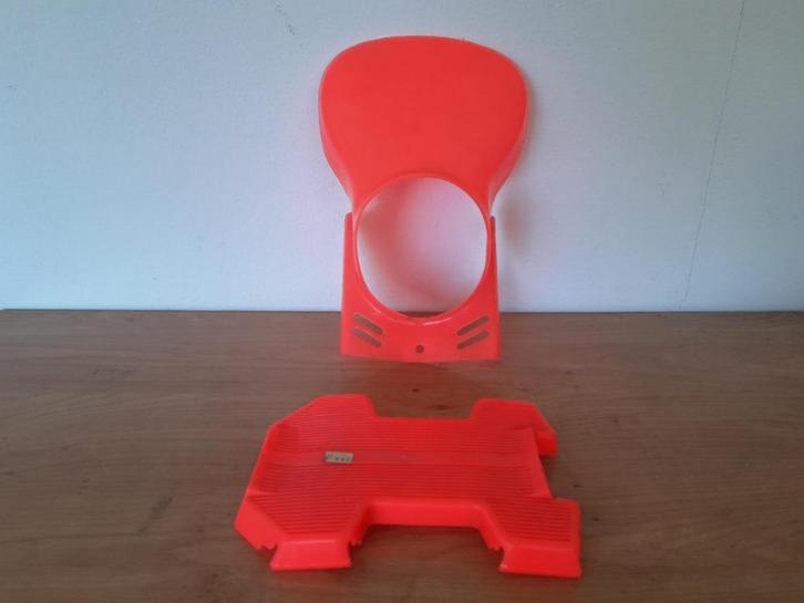 Puch Maxi NOS fluorescerend koplampspoiler en treeplank, Fietsen en Brommers, Brommeronderdelen | Puch, Nieuw, Ophalen