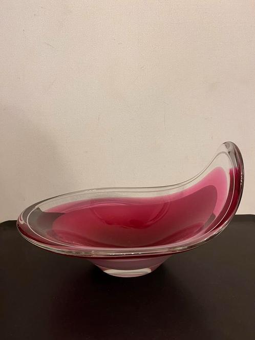 Scandinavische glazen schaal, Antiek en Kunst, Kunst | Designobjecten, Ophalen of Verzenden