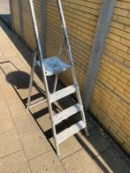 Huishout trapje 4 trede, Doe-het-zelf en Verbouw, Ladders en Trappen, Ophalen, Gebruikt