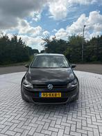 Volkswagen Polo 1.4 automaat, Auto's, Stof, 4 cilinders, Zwart, Origineel Nederlands