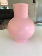 Raawii vaas, Huis en Inrichting, Ophalen of Verzenden, Zo goed als nieuw, Overige kleuren, Minder dan 50 cm