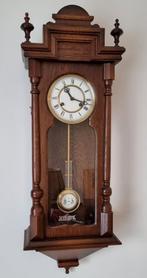 Antieke Wandklok met Slinger, Antiek en Kunst, Ophalen of Verzenden