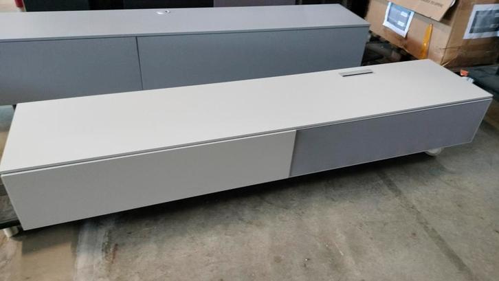 Tv meubel, nieuw! Zwevend,192cm breed. Feelings sample model, Huis en Inrichting, Kasten | Televisiemeubels, Zo goed als nieuw