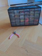 Kralen doos met kralen en tang, Hobby en Vrije tijd, Ophalen of Verzenden, Zo goed als nieuw, Kraal