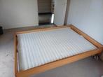 Ledikant met twee lattenbodems en matrasbeschermer, Ophalen, Gebruikt, Tweepersoons, 200 cm