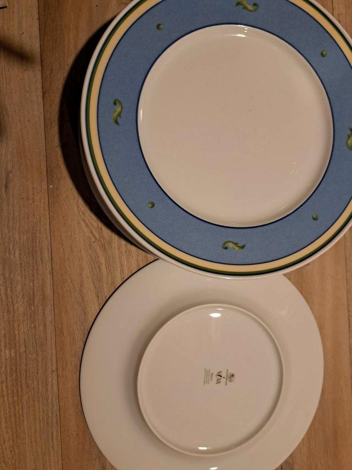 Servies VIVA Besco - Borden, Huis en Inrichting, Keuken | Servies, Zo goed als nieuw, Bord(en), Overige stijlen, Porselein, Ophalen of Verzenden