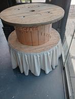 Houten Serveertafel voor Taart - Bruiloft Decoratie, Ophalen of Verzenden, Gebruikt, Taarten, Serveervorm