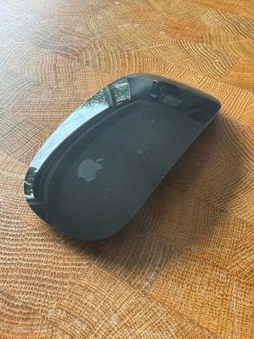 Apple Magic Mouse 2 – Zwart – Bluetooth – Oplaadbaar beschikbaar voor biedingen