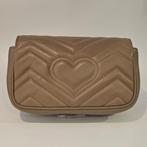 Gucci GG Marmont super mini bag 476433 | Nette Staat, Gucci, Gebruikt, Support@gucci.com, 30 Avenue Montaigne
75008 Paris