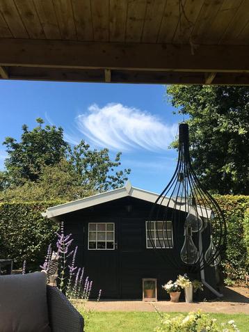 Tuinhuis beschikbaar voor biedingen