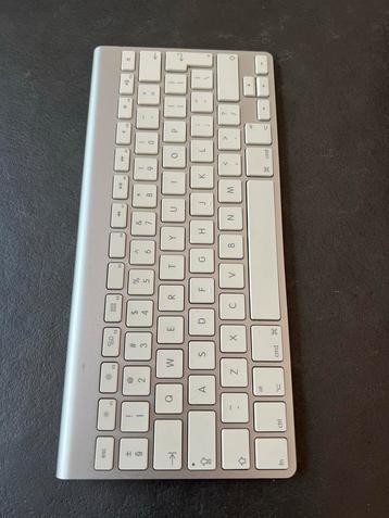 Draadloos keyboard (Apple) niet oplaadbaar A1314 beschikbaar voor biedingen