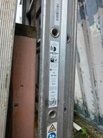 Trekladder Petry 2x16 sporten met stabilisatiebalk, Ophalen, Gebruikt, Ladder, Opvouwbaar of Inschuifbaar