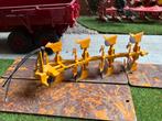 Huard ploeg Replicagri 1:32, Hobby en Vrije tijd, Modelauto's | 1:32, Ophalen of Verzenden, Zo goed als nieuw, Tractor of Landbouw