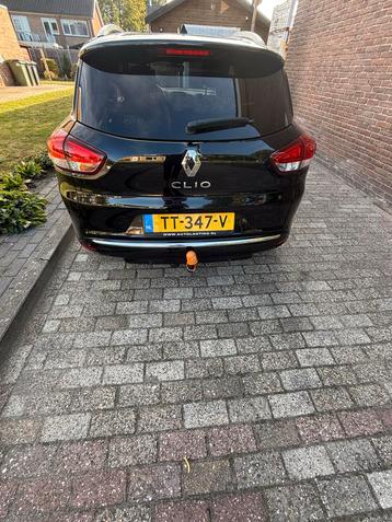 Renault Clio 0.9 TCE 90 Estate 2018 Zwart beschikbaar voor biedingen