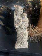 Maria met kind stenen beeld, Ophalen