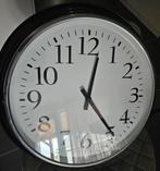 Grote wandklok doorsnede 59 cm, Huis en Inrichting, Woonaccessoires | Klokken, Ophalen, Zo goed als nieuw, Wandklok