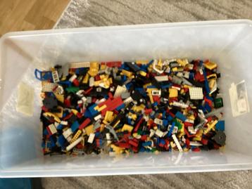 Bak vol LEGO blokjes - Uren speelplezier! beschikbaar voor biedingen