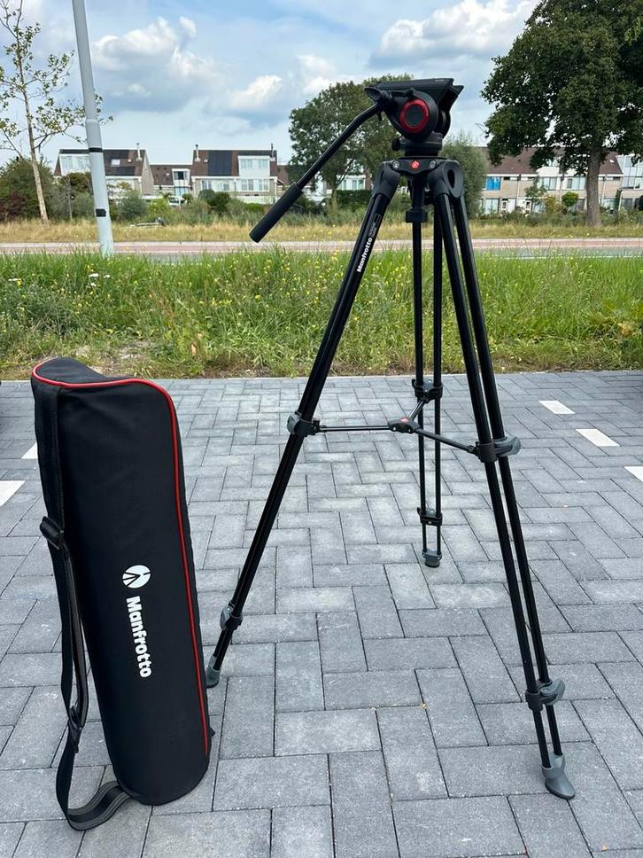 Manfrotto videostatief met videokop en tas NIEUW, Audio, Tv en Foto, Fotografie | Statieven en Balhoofden, Nieuw, Driepoot, 175 cm of meer