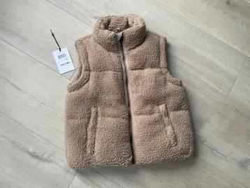 Teddy bodywarmer meisje lichtbruin WE Fashion maat 134/140 beschikbaar voor biedingen