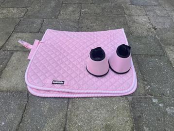 roze paarden set beschikbaar voor biedingen