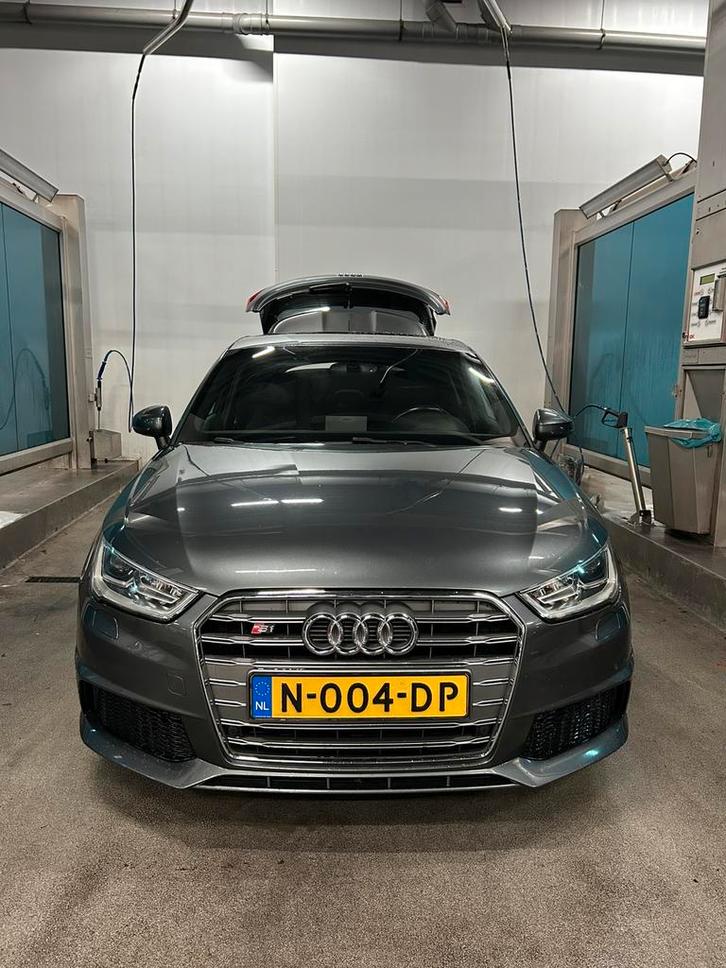 Audi A1 1.8TFSI Sportback 192PK S-tr7 2015 Grijs, Auto's, Audi, Particulier, A1, ABS, Airbags, Airconditioning, Alarm, Bluetooth