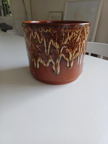 Vintage Fat lava bloempot bruin beschikbaar voor biedingen