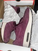 Nike Air Max 1 Bordeaux Desert Sand 44, Kleding | Heren, Schoenen, Ophalen of Verzenden, Zo goed als nieuw, Overige kleuren