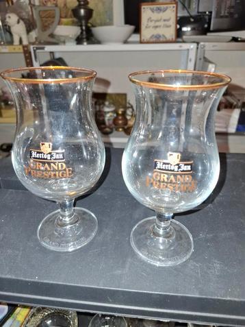 2 Hertog Jan Grand Prestige Glazen beschikbaar voor biedingen