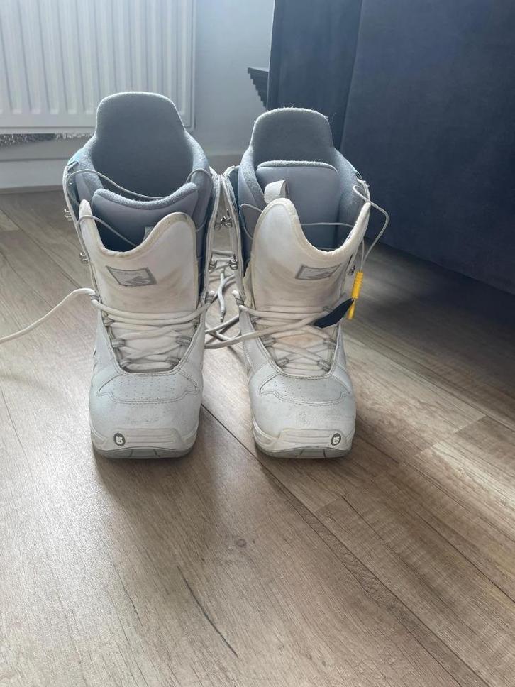 Dames snowboard schoenen 37/38, Sport en Fitness, Snowboarden, Gebruikt, Board, Ophalen