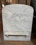 Marmeren wandmeubel, Ophalen