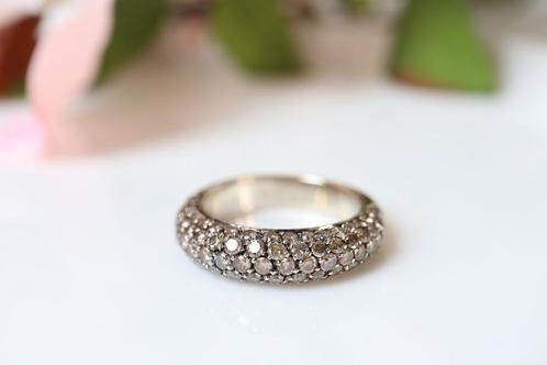 18 Karaat Gouden Ring Met 1.00 Ct Champagne Diamanten, Sieraden, Tassen en Uiterlijk, Ringen, Zo goed als nieuw, Dame, 17 tot 18