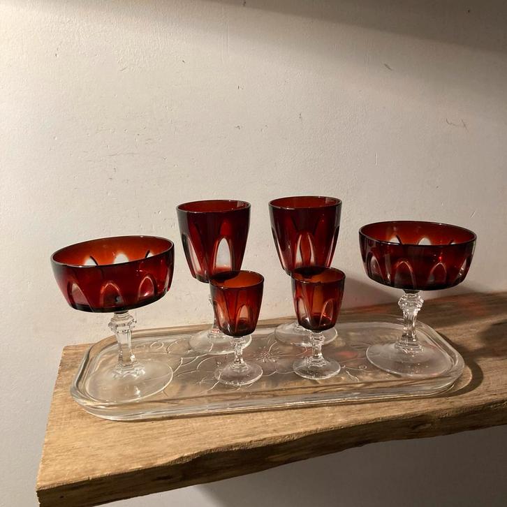 Vintage Rode Glazen Set - 6 Stuks, Antiek en Kunst, Curiosa en Brocante, Ophalen of Verzenden